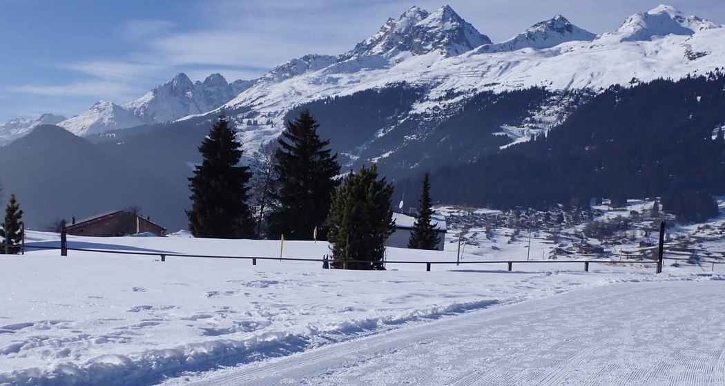 Genussvoll mit Blick zu den Brigelserhörnern