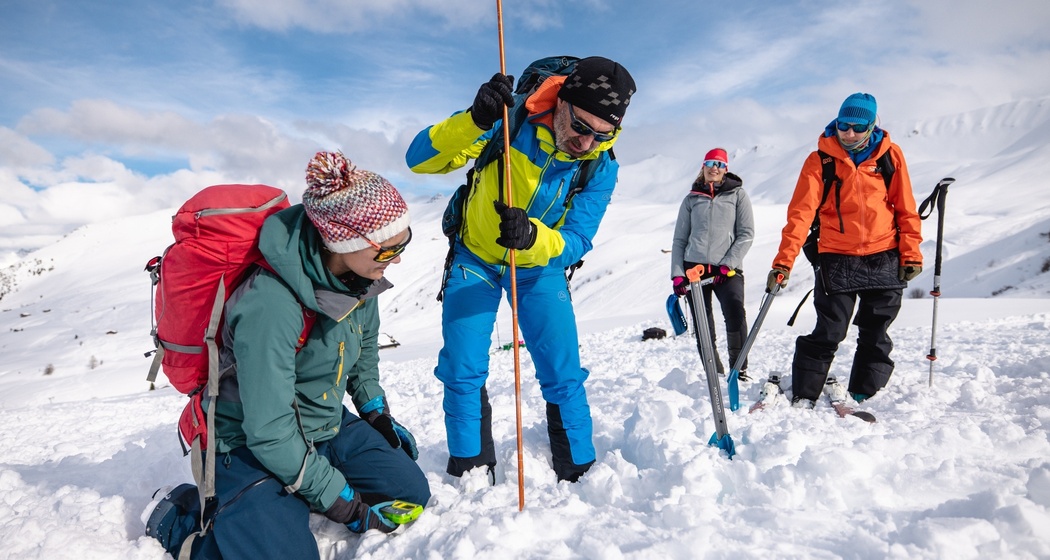 Lawinensuchfeld Fideriser Heuberge - Sondieren