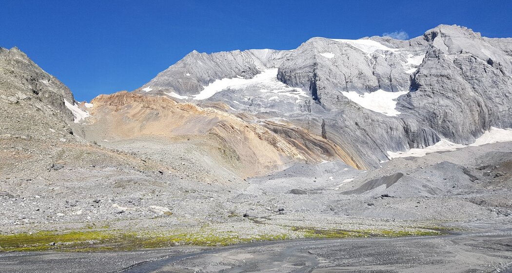 Oberhalb der Puntegliashütte ist es alpin