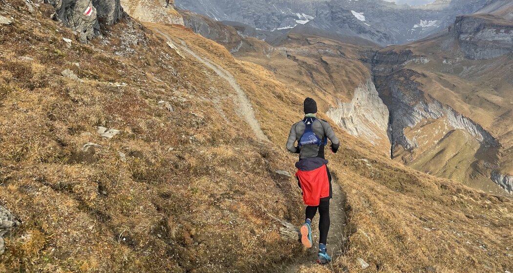 Auch im Lauftempo kann der Pass überwunden werden - mit der nötigen Kondition.