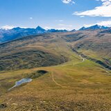 Das Panorama vom Pèz Sezner mit Sicht in Richtung Alp Nova