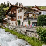 Brigels beim Start zur Tour