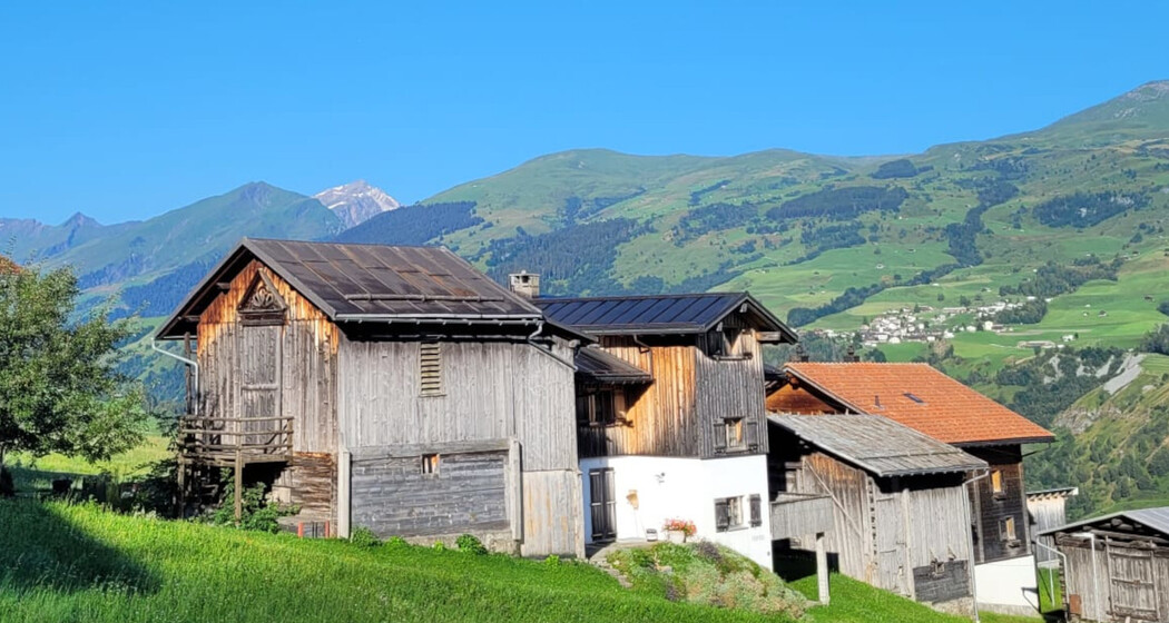 Ferienhaus Runs - Ansicht Sommer