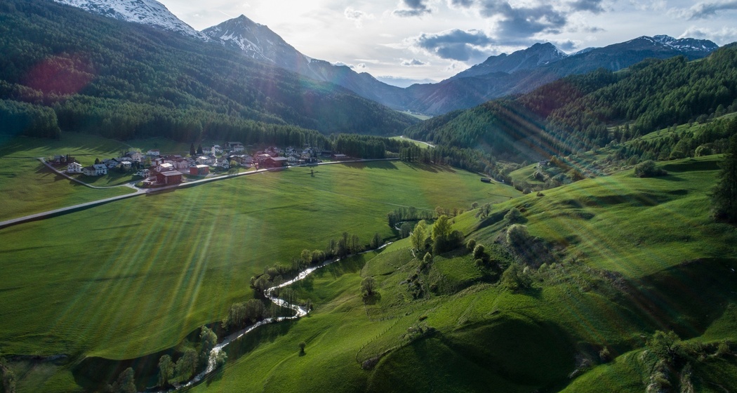 A la riva dal Rom – an den Ufern des Rom [SchweizMobil-Nr. 801] (oua_610478223_image)