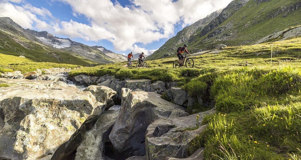 1.09 Alpine Bike, Disentis - Andermatt (oua_611311841_image)
