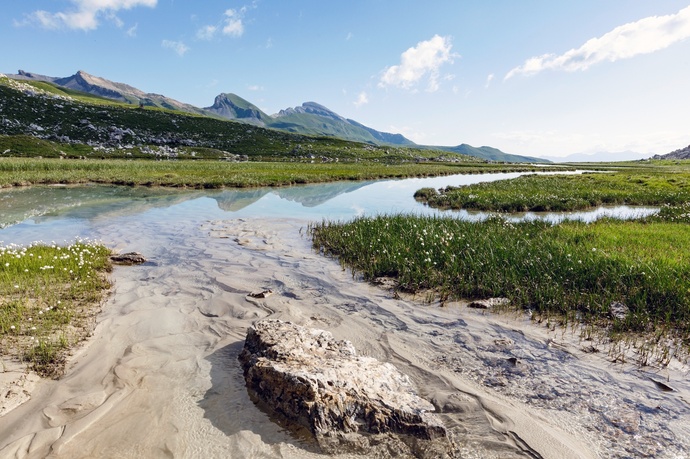 Lake Lai Pintg (oua_611519505_image)