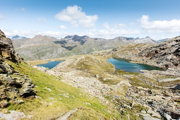 Black Lakes (oua_611519567_image)