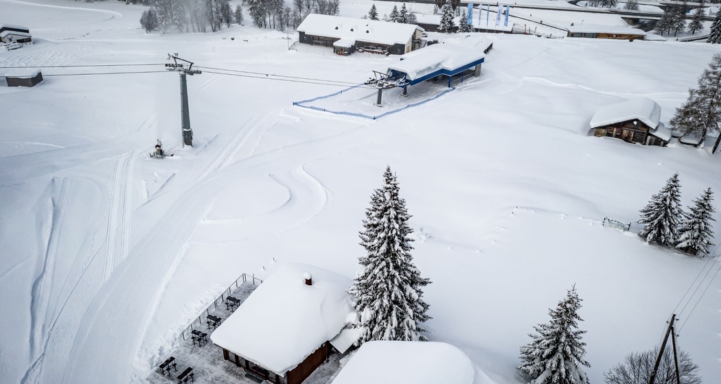 Hüschera-Bar (oua_611519694_image)