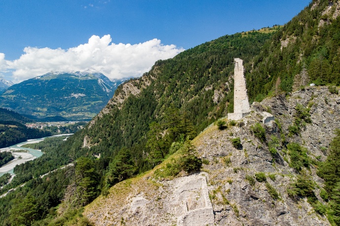 Ruines de Hochjuvalt (oua_611519722_image)