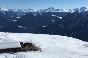 Lüsch Älpli Bar (oua_611519840_image)