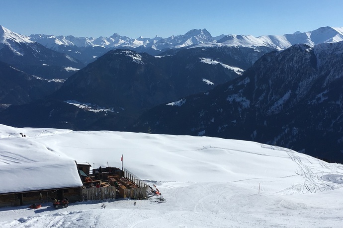 Lüsch Älpli Bar (oua_611519840_image)