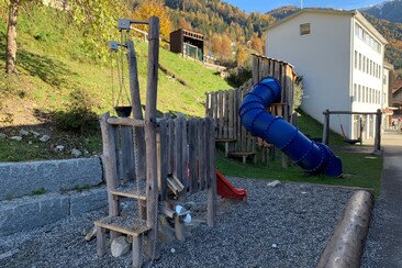 Spielplatz Tomils (oua_611520065_image)