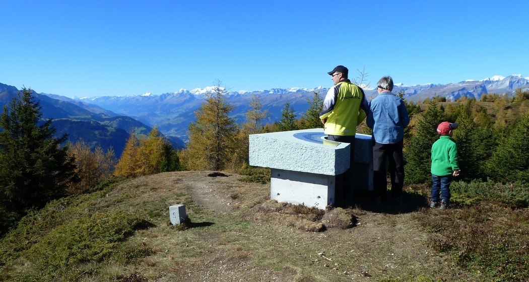 Aussichtspunkt Bergstation Sesselbahn Feldis-Mutta (oua_611520083_image)