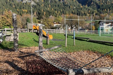 Spielplatz Almens (oua_611520110_image)