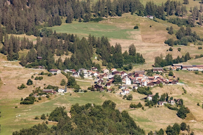 Précise (oua_611520238_image)