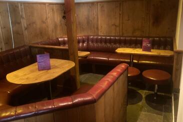 Bernina Bar (oua_611520276_image)