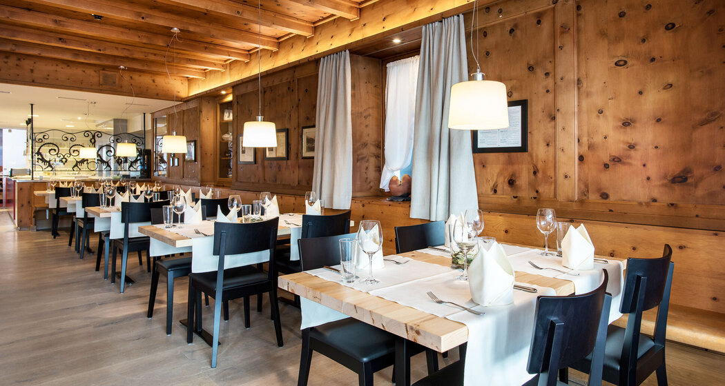 Hotel Weiss Kreuz (oua_611520279_image)