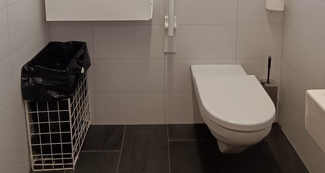 Öffentliche Toilette Kiosk Lai Barnagn Savognin (oua_611967475_image)