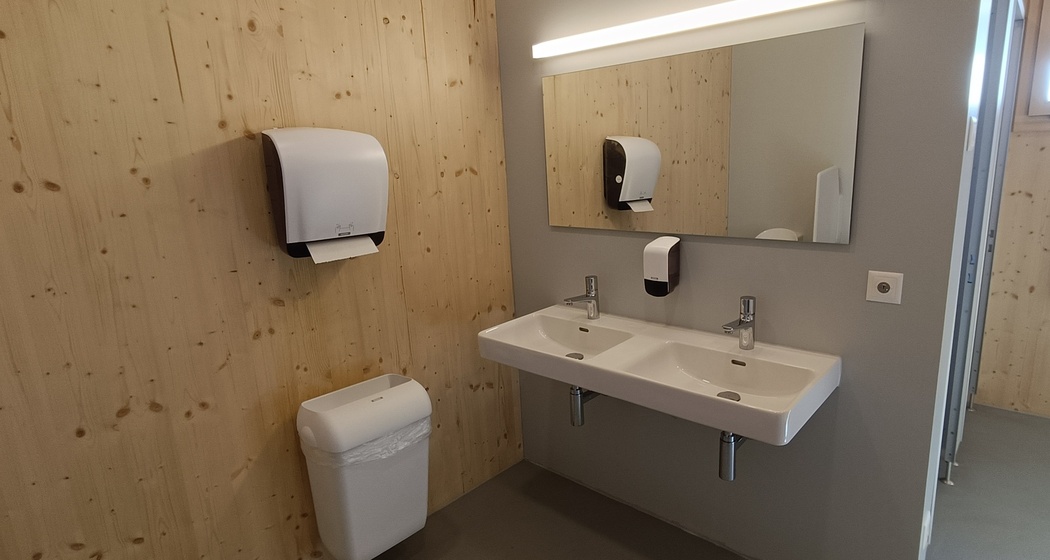 Öffentliche Toilette ewz-Arena La Nars Savognin (oua_611968000_image)