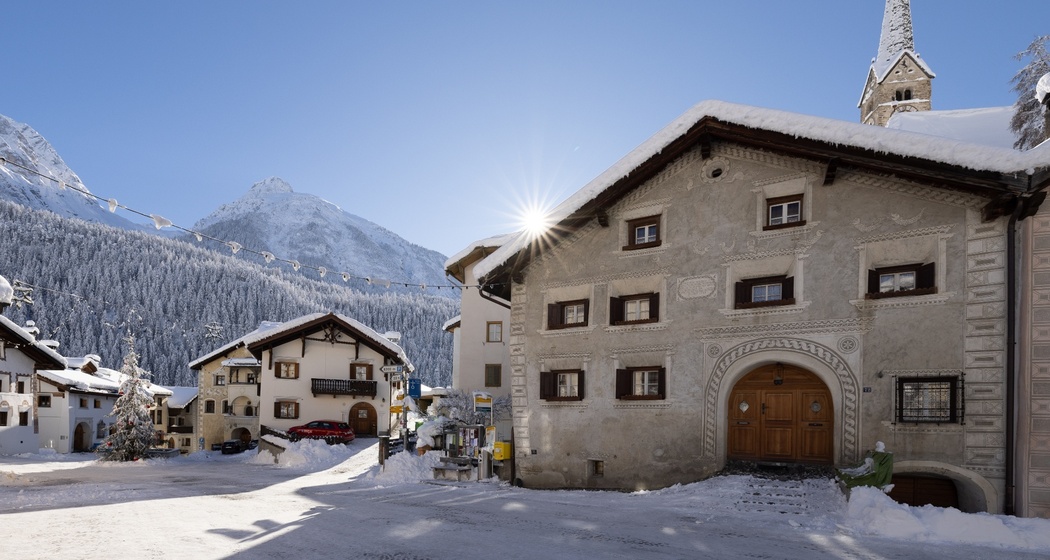 Scuol Plaz im Winter