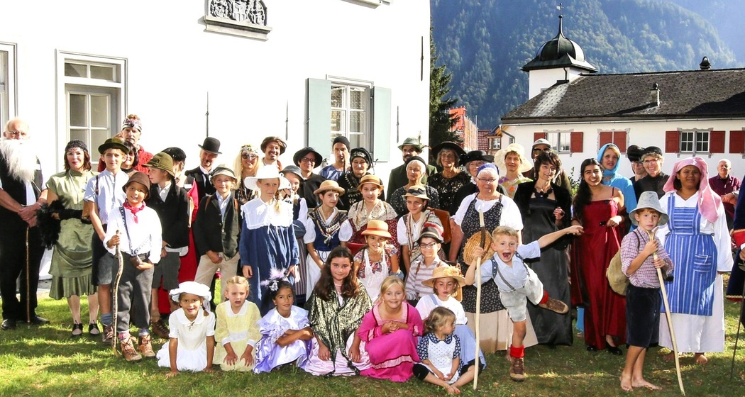 Kleiderfundus Rosengarten Grüsch