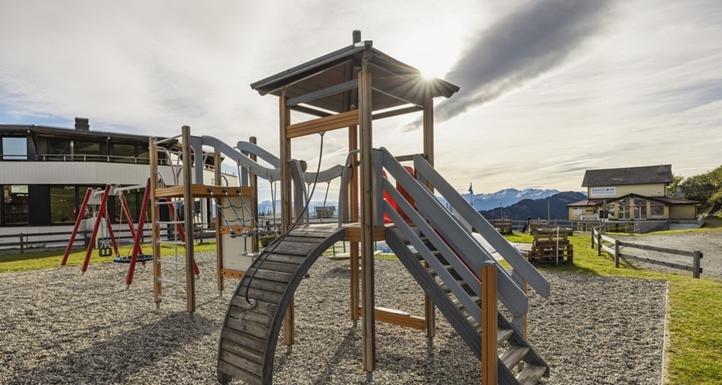 Spielplatz Pardiel Pizol (oua_612533978_image)