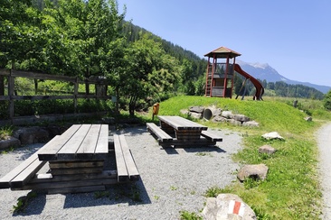 Grillstelle beim Vitaparcours (oua_614950094_image)