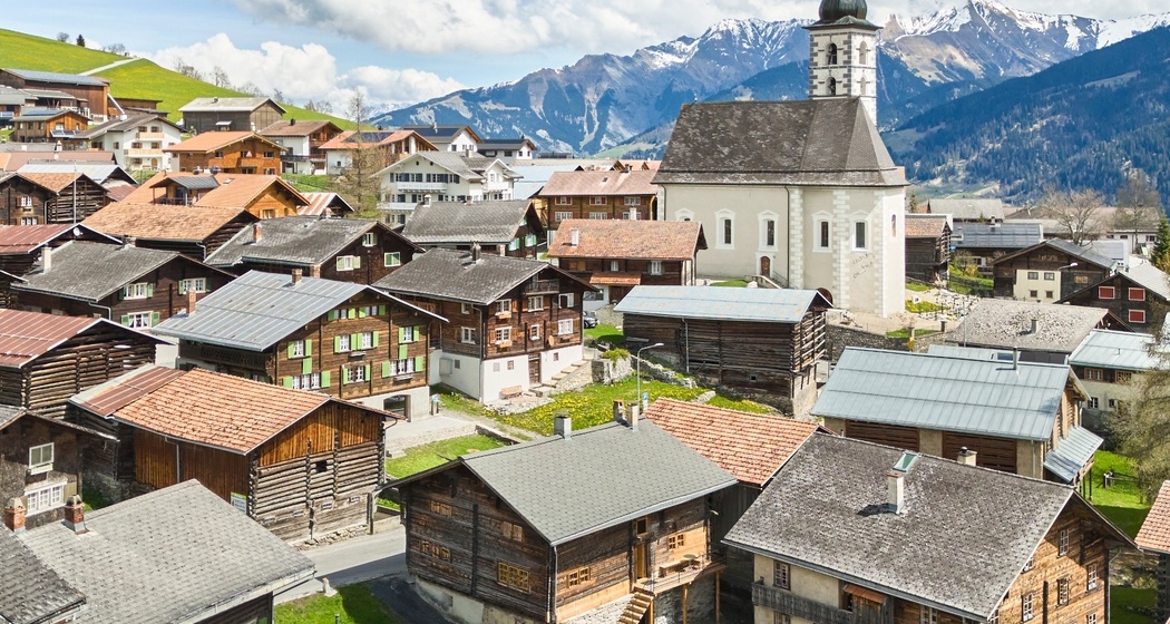 Ferienwohnung Casa Fontauna - Ansicht Sommer
