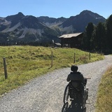 Gare intermédiaire - Arlenwaldweg - Eichhörnliweg - Obersee (accessible aux personnes à mobilité réduite / JST)