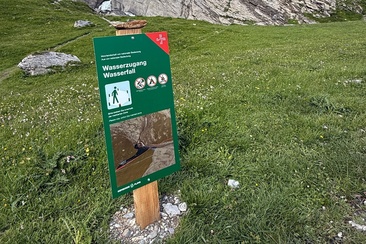 Wasserzugang Wasserfall - unterer Segnesboden