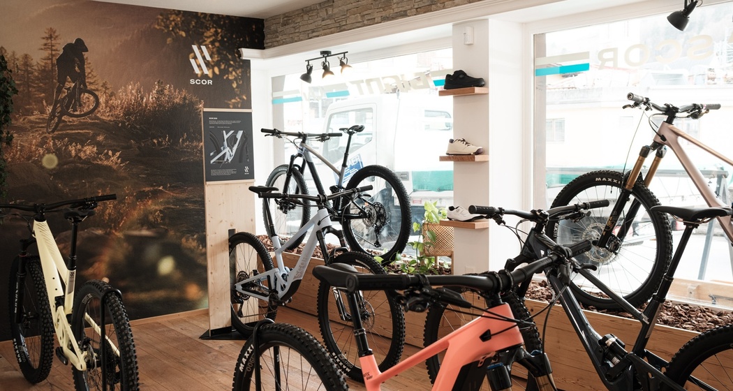 BikeFix Manno, Shop