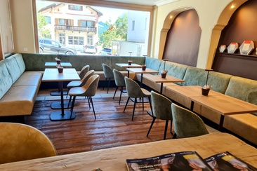 Ground shop and self-service cafe (oua_620271292_image)