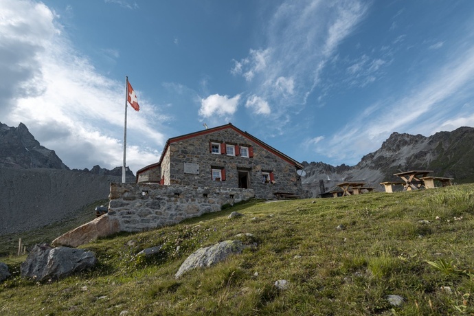 oua (620271347)