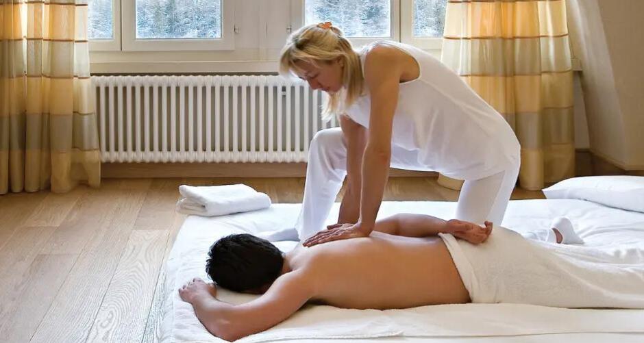 Wellness Schloss Hotel - Massagen - Day Spa (oua_620271444_image)