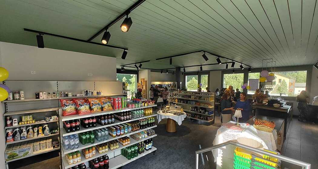 Cafè e Lat (oua_620271527_image)