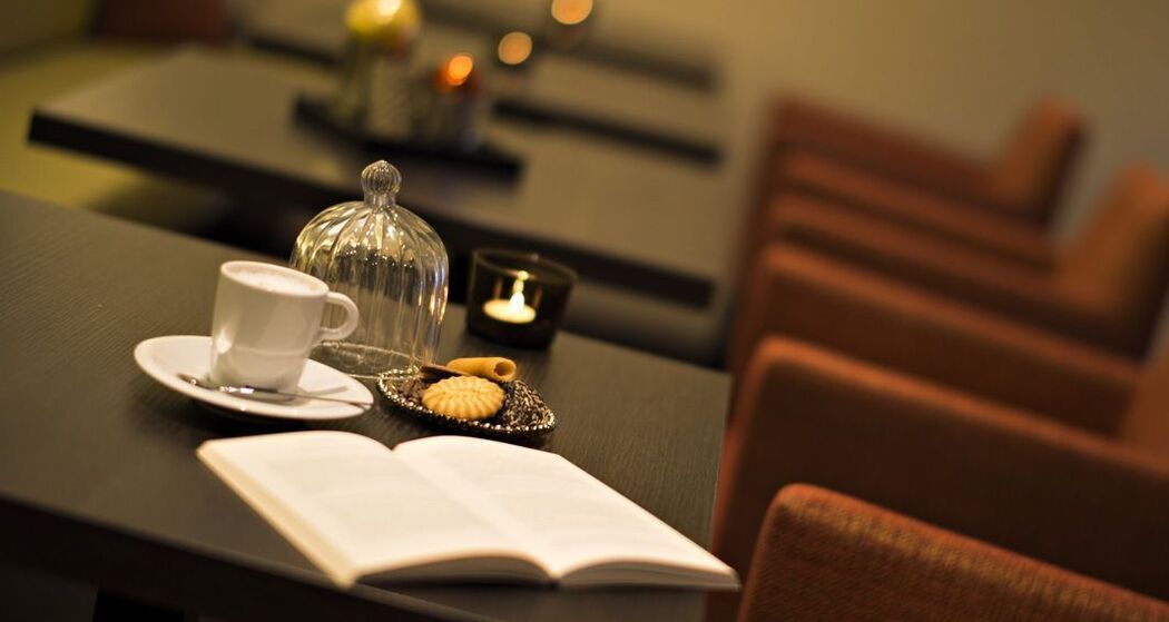 Hotel Allegra - Bar und Lounge (oua_620271600_image)