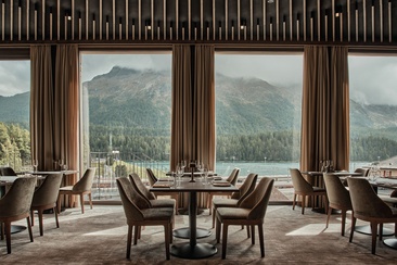 THE VIEW (oua_620271823_image)