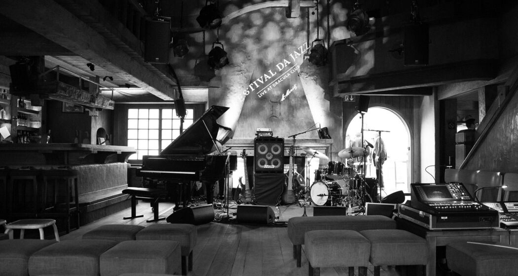 Dracula Club (oua_620271842_image)