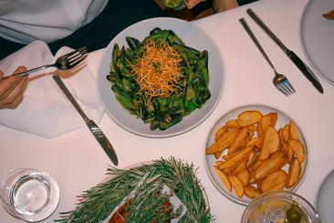 Sunny Bar & Grill by Tom Booton (oua_620271846_image)