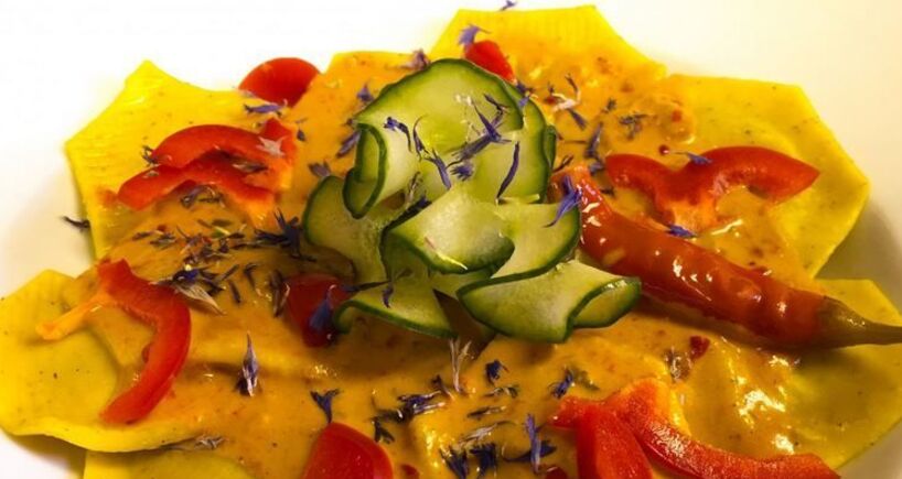 Restaurant Central (oua_620272627_image)