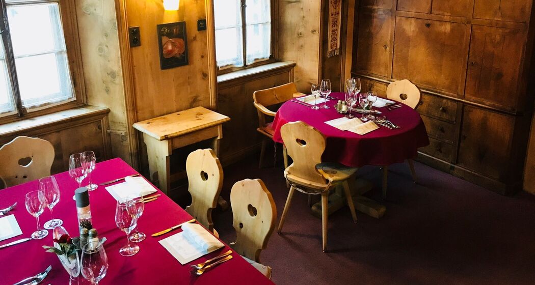 Restaurant Central (oua_620272630_image)