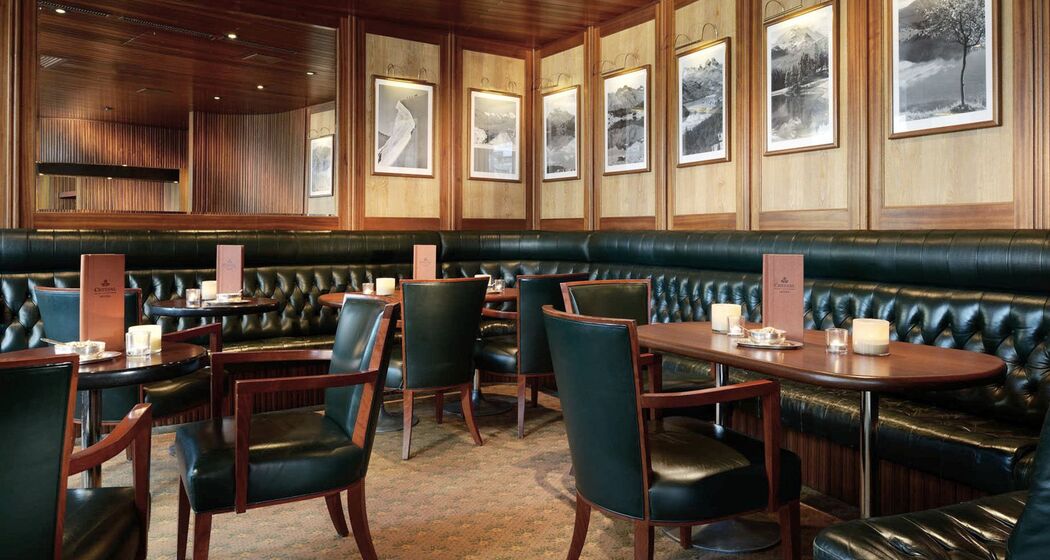 Crystal Piano Bar (oua_620272667_image)