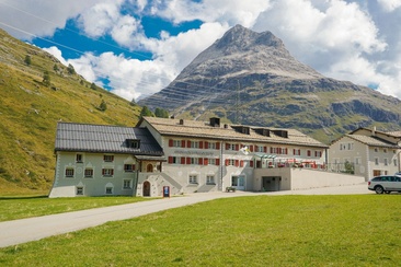 Berninahaus (oua_620272684_image)