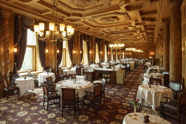 Grand Restaurant in Suvretta House (oua_620272703_image)