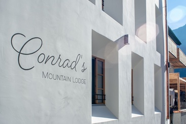 Conrad's Easy (oua_620272760_image)