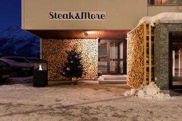 Steak & More by Hotel Europa Suites (oua_620273043_image)
