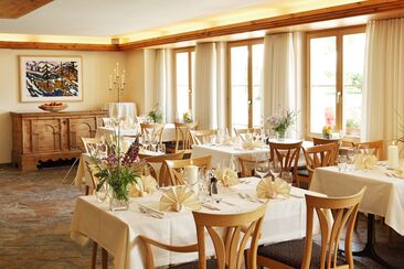 Hotel Chesa Pool - Restaurant (oua_620273053_image)