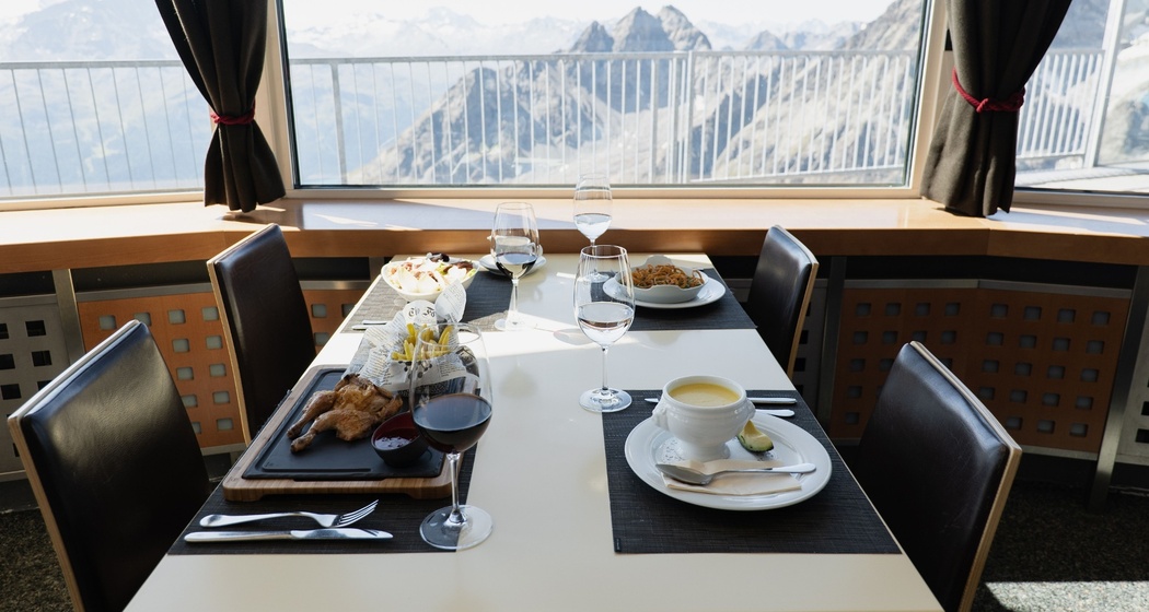 Piz Nair 10'000 Feet (oua_620273983_image)