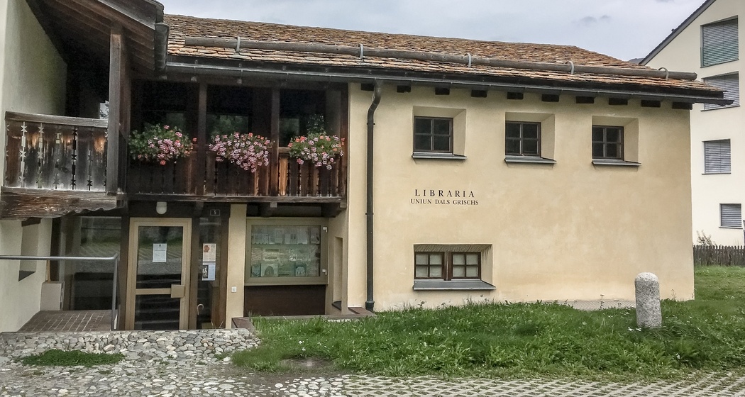 Chesin Manella (oua_620276448_image)