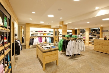 Skiservice Corvatsch Talstation Celerina (oua_620278062_image)